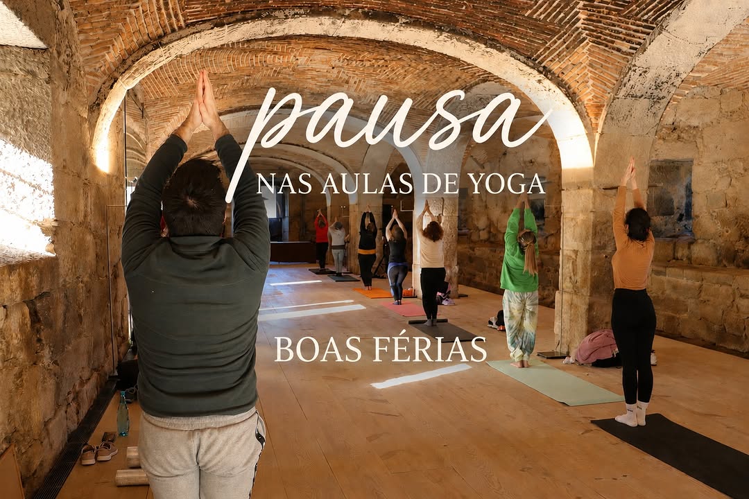 AULAS DE YOGA